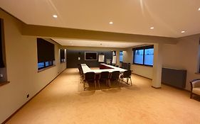 Bedford Hotel y Congress Centre